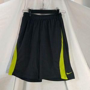 Nike shorts gray/yellow size medium